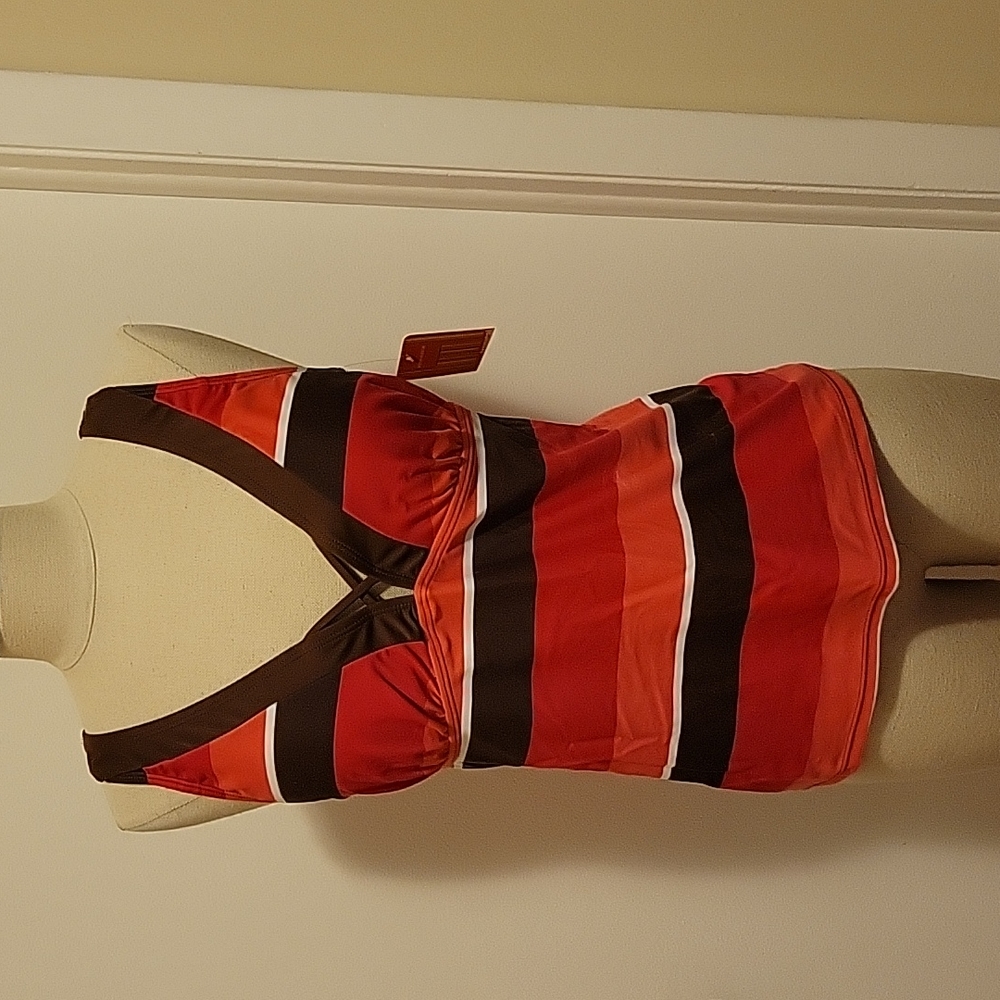 NWT: Tropical Escape Tankini Swim Top
